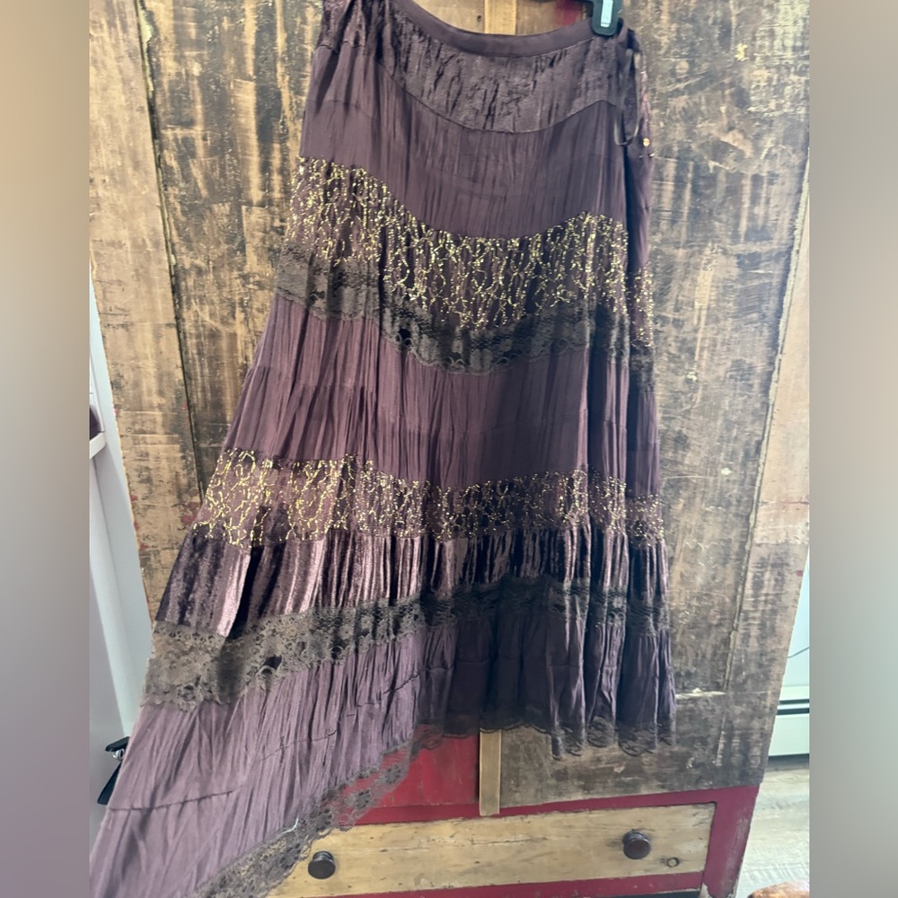 NEWPORT NEWS FLOWY BROWN LIGHT LONG SKIRT